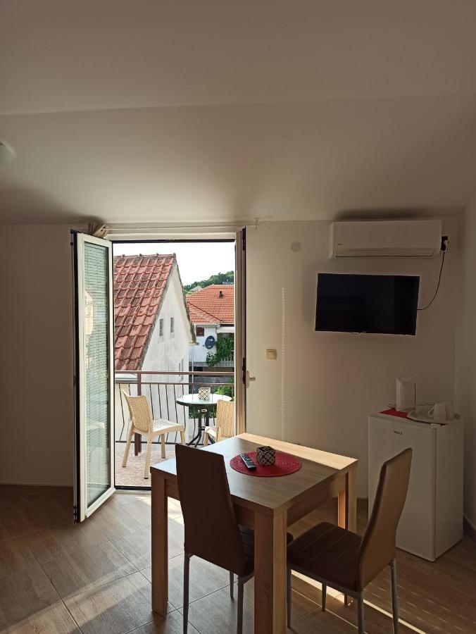 Lastva Holliday Apartment