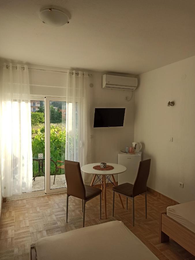 Daire Lastva Holliday Budva