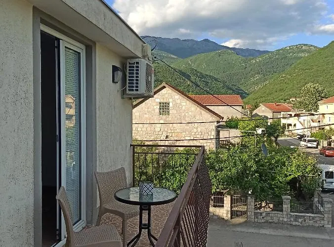 Lastva Holliday Rooms